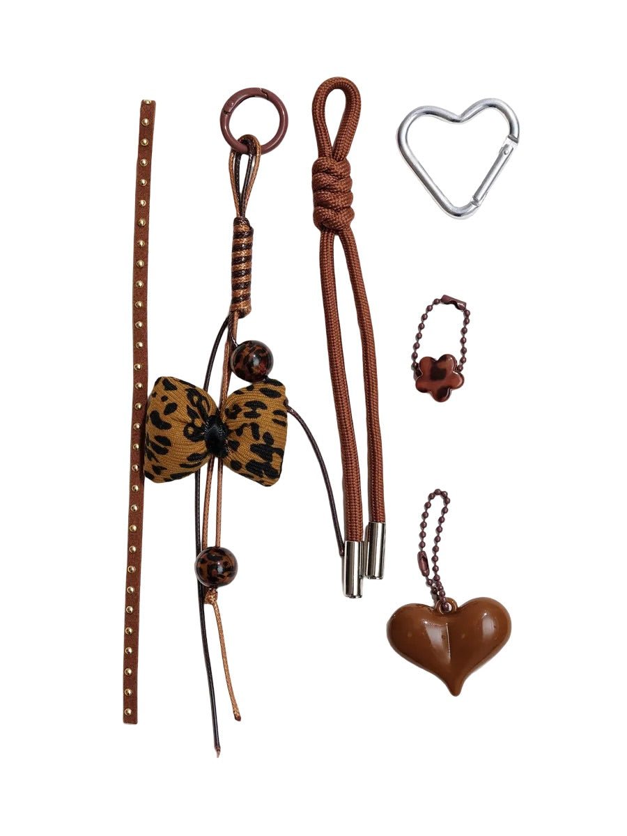 Bijou de sac cœur, nœud léopard, breloques marron, attache mousqueton, accessoire mode, modèle Loca - Marron