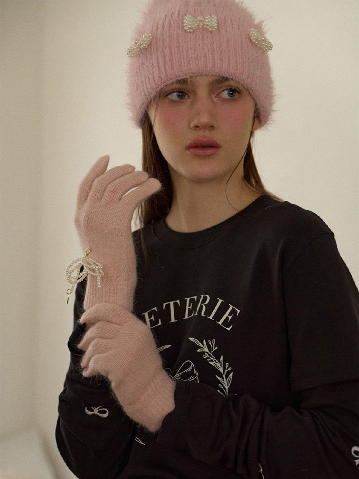 Bonnet doux en tricot, perles fantaisie, effet duveteux, style streetwear, hiver chaud, coupe arrondie, sans visière, accessoire mode fille, modèle Fenzie - Bonnets - Rose