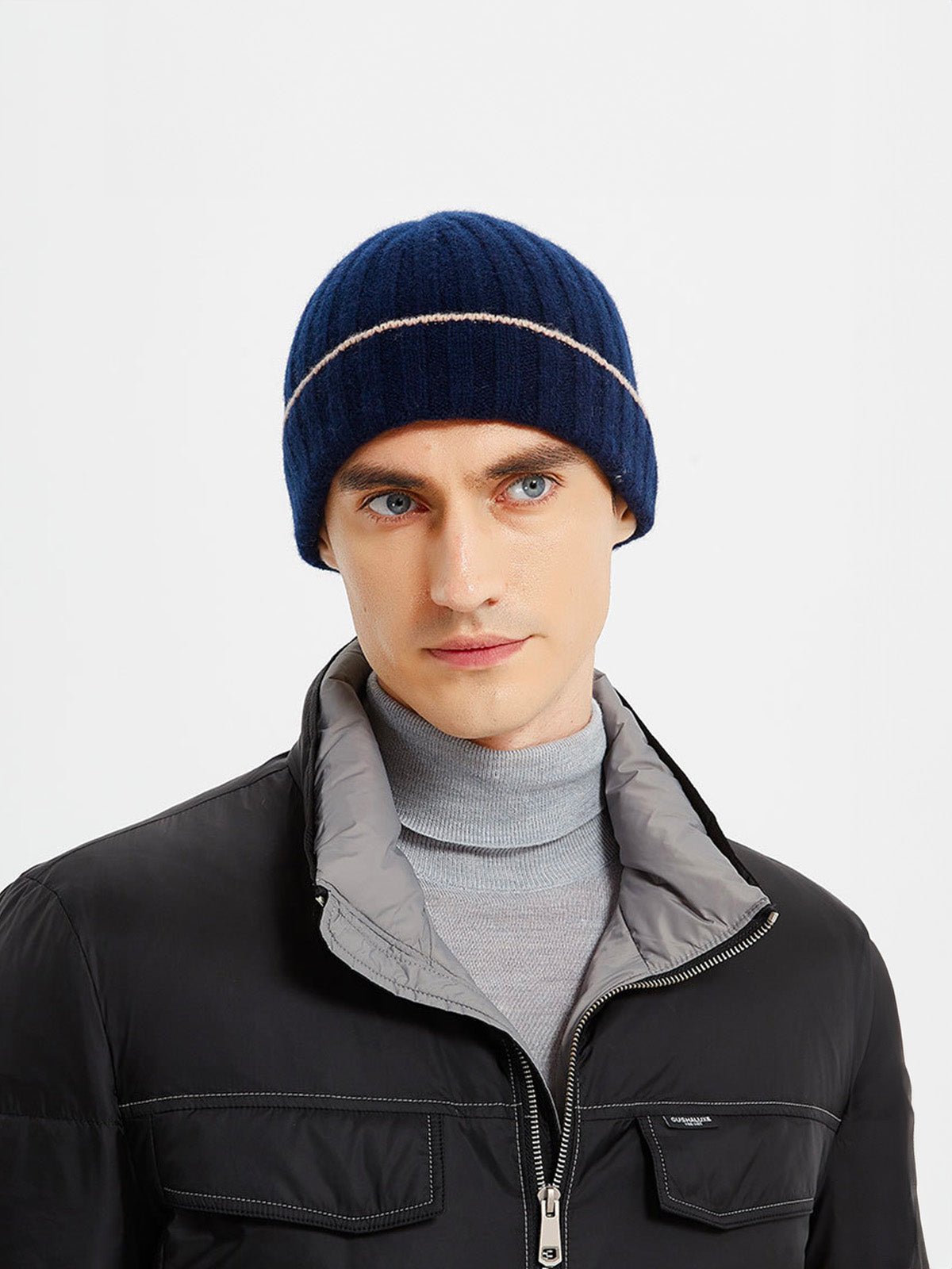 Bonnet en laine chaude, maille côtelée unisexe, revers extensible et confortable, touche de couleur contrastée, douceur naturelle pour l’hiver, modèle Kinsy - Bonnets - Bleu marine