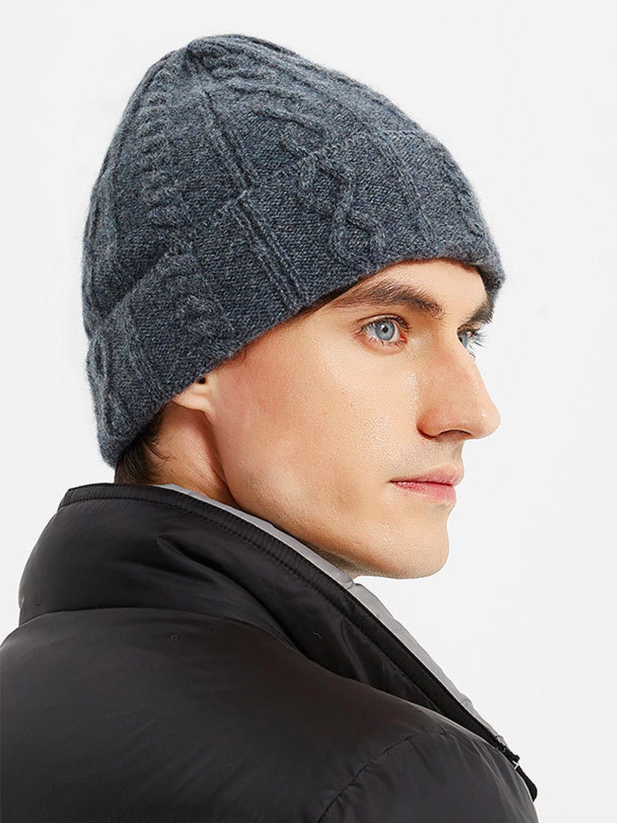 Bonnet en laine homme et femme, tricot torsadé, chaud hiver, maille épaisse, doux confort, style minimaliste, modèle Zola - Bonnets - Gris