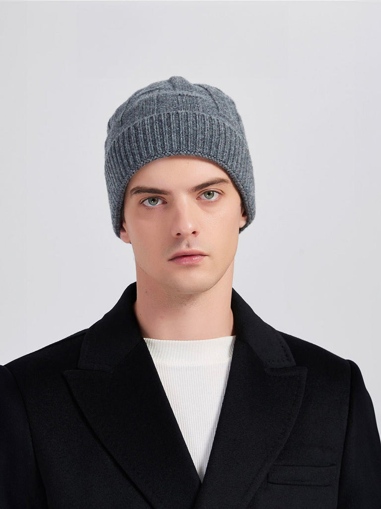 Bonnet en pure laine homme et femme, maille épaisse chaude, design géométrique, toucher doux, bonnet extensible hiver, coupe ajustée confort, modèle Dane - Bonnets - Gris