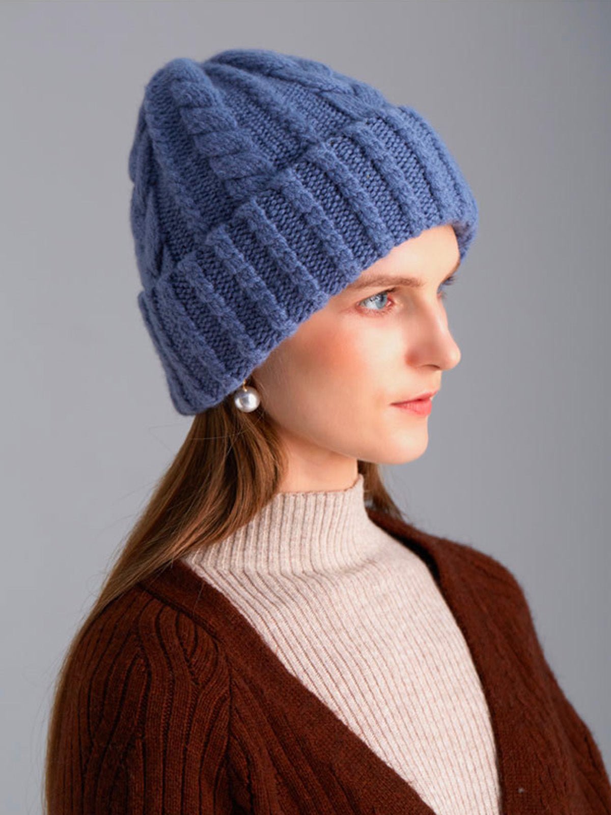 Bonnet en pure laine torsadée, coupe ronde, tricot épais, chaud, hiver femme et homme, style rétro décontracté, modèle Minel - Bonnets - Bleu