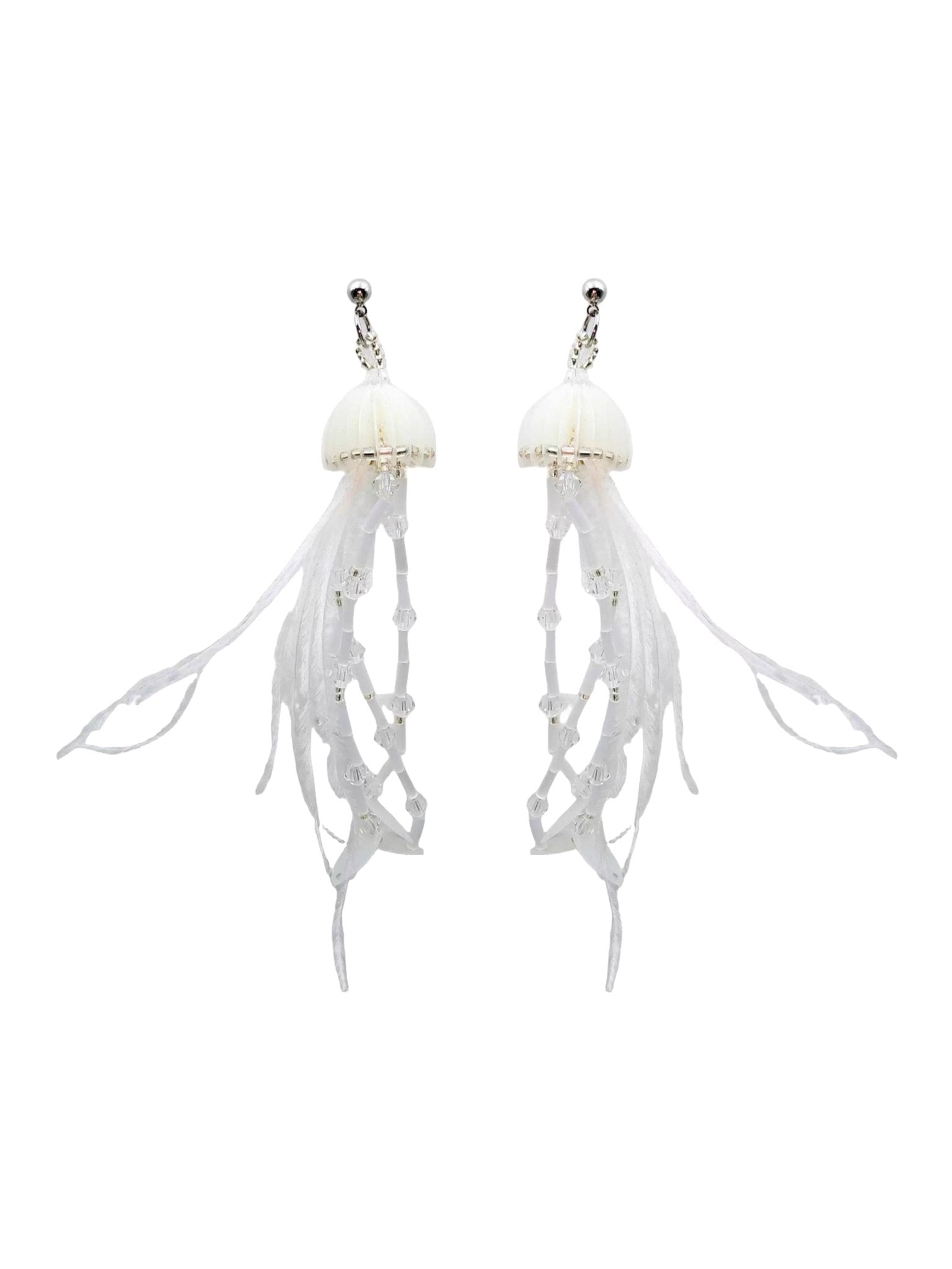 Boucles d'oreilles méduse, longues plumes, perles translucides, design aérien, hypoallergénique, modèle Médusa - Boucles d'oreilles - Blanc