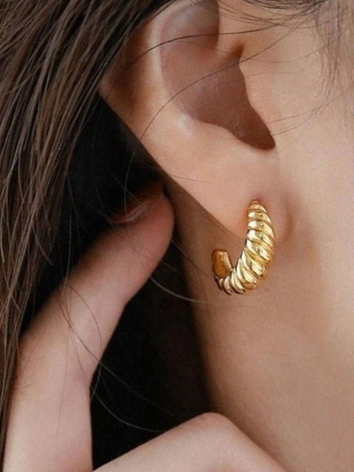 Boucles d'oreilles torsadées corne, acier inoxydable doré, forme géométrique, bijoux femme, modèle Rachilde - Boucles d'oreilles - Or 17 mm