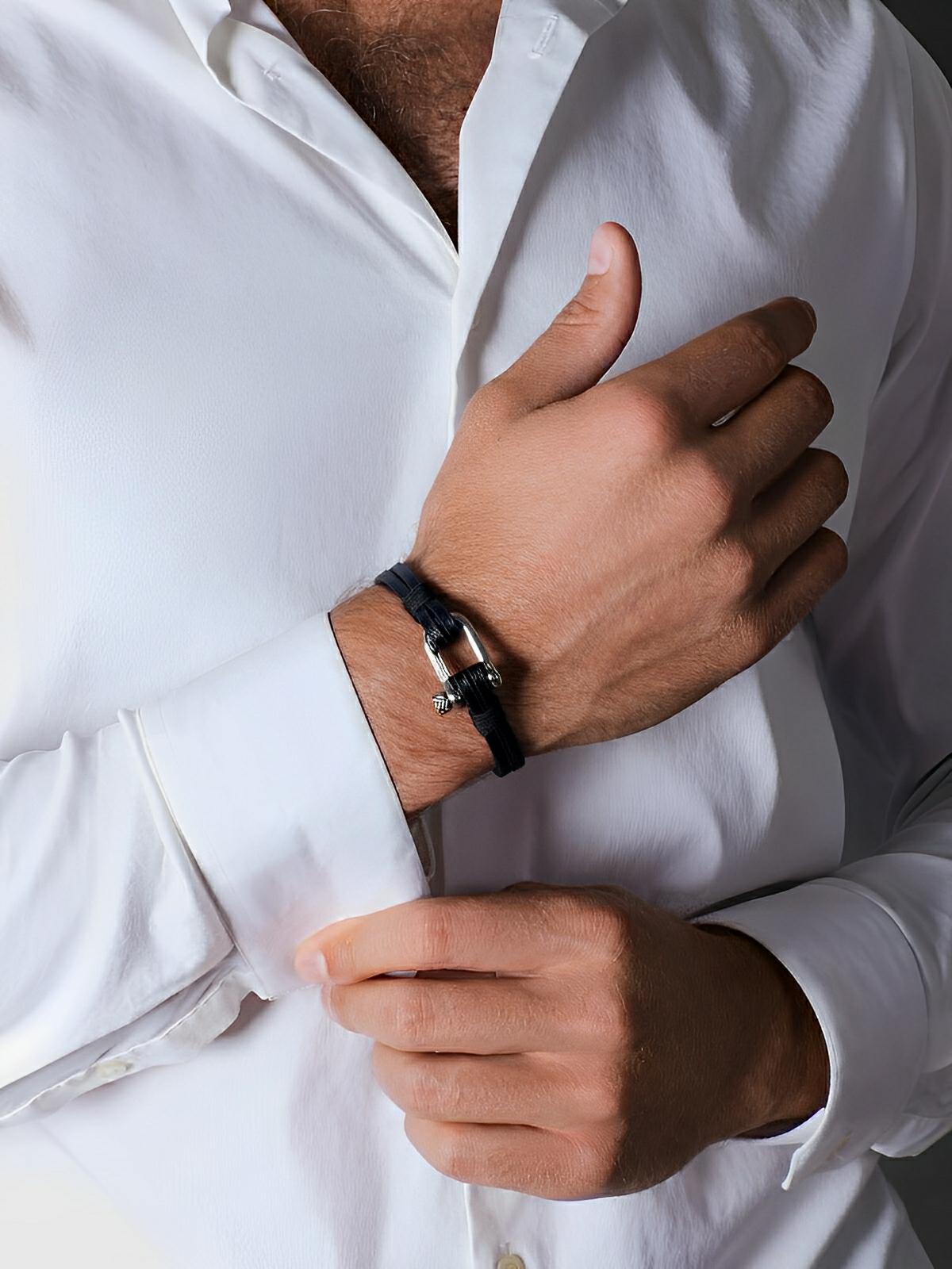 Bracelet en cuir pour homme, fermoir à manille, raffiné, look masculin, modèle Clément - Bracelet - Noir S