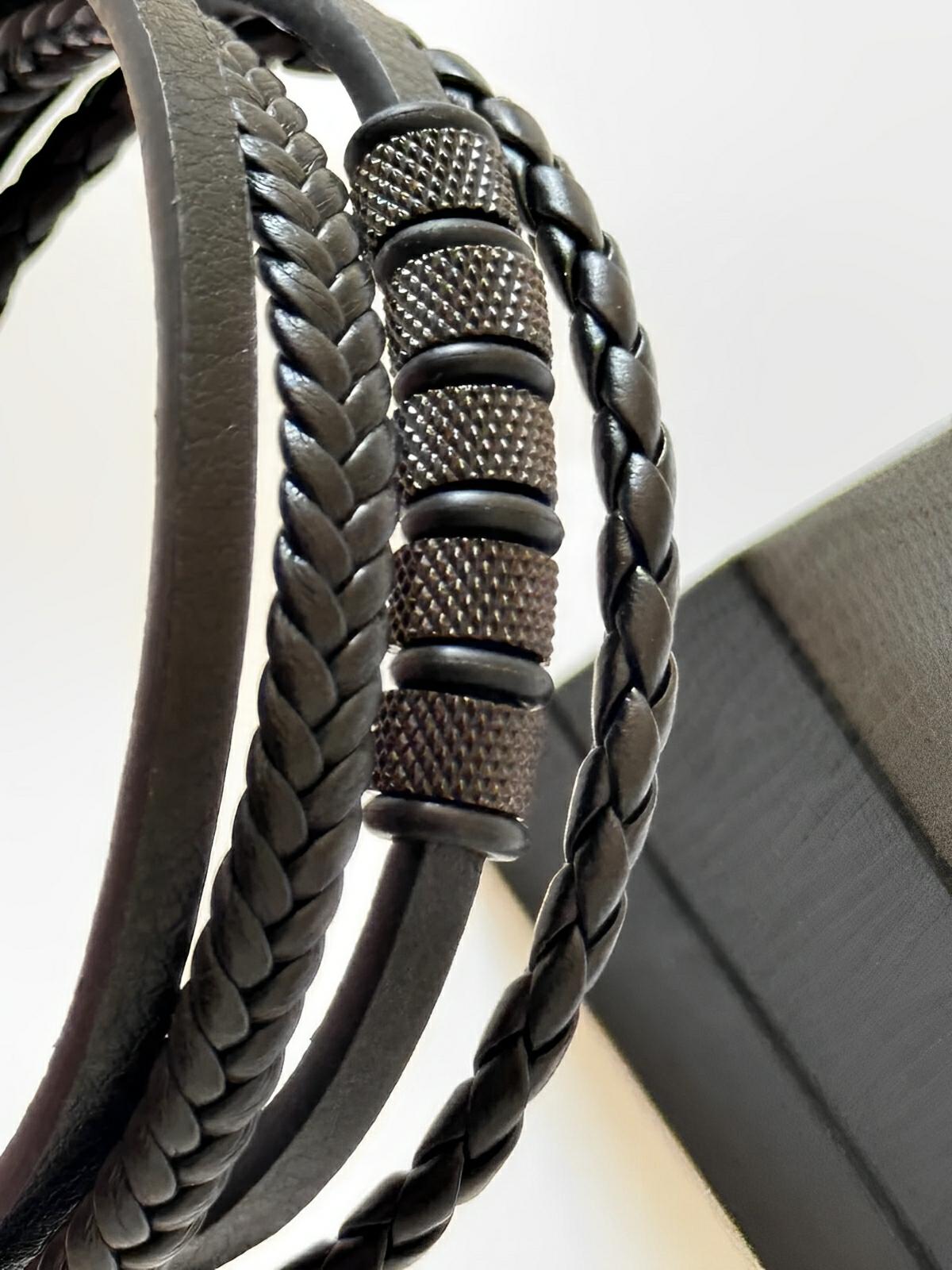 Bracelet en cuir tressé homme, acier inoxydable, multi - rangs, au style moderne, modèle Faron - Bracelet - Noir S