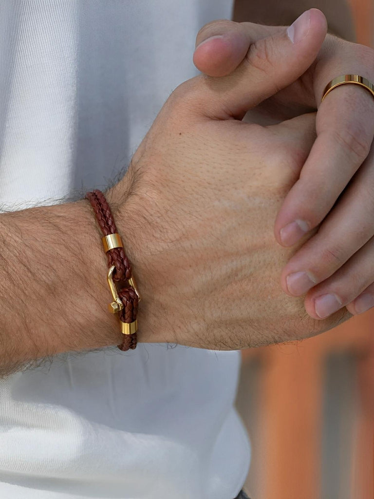 Bracelet en cuir tressé homme, fermoir à manille en acier inoxydable, style moderne et raffiné, modèle Calypso - Bracelet - Marron et or S