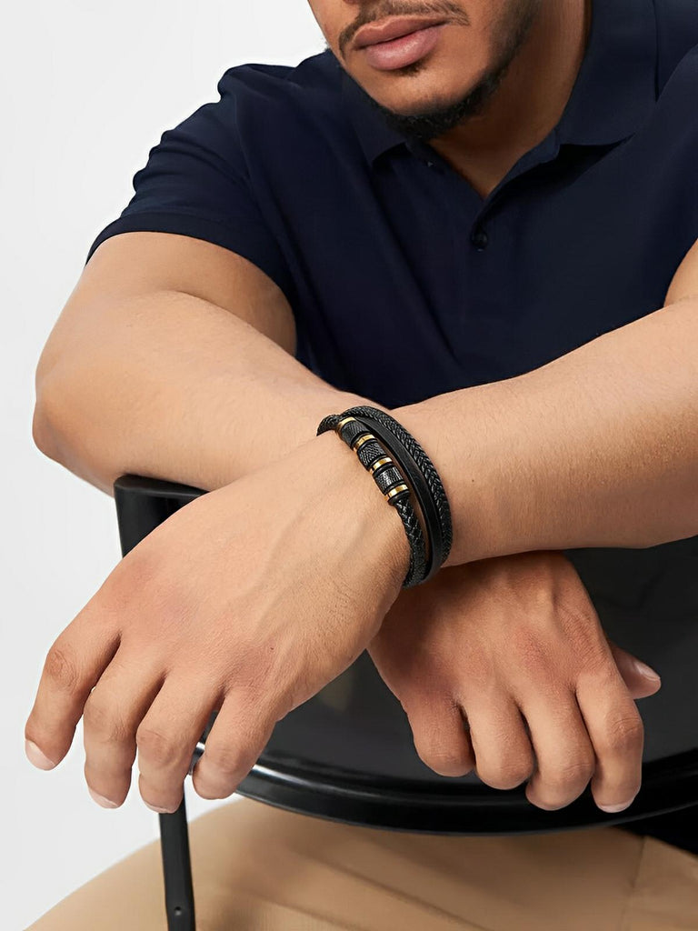 Bracelet homme cuir tressé noir, titane, fermoir magnétique, aux détails dorées, modèle Oscar - Bracelet - Noir et or S