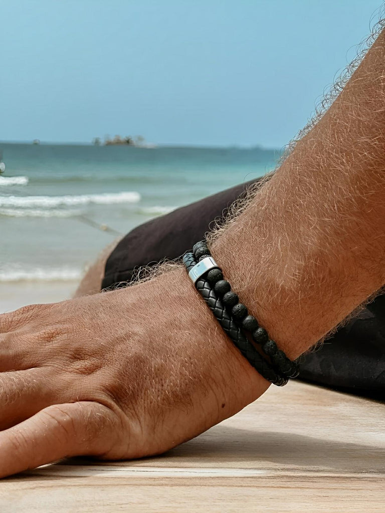 Bracelet homme en cuir tressé et perles de lave naturelle, à l'esthétique tendance, modèle Marvin - Bracelet - Pierre volcanique S