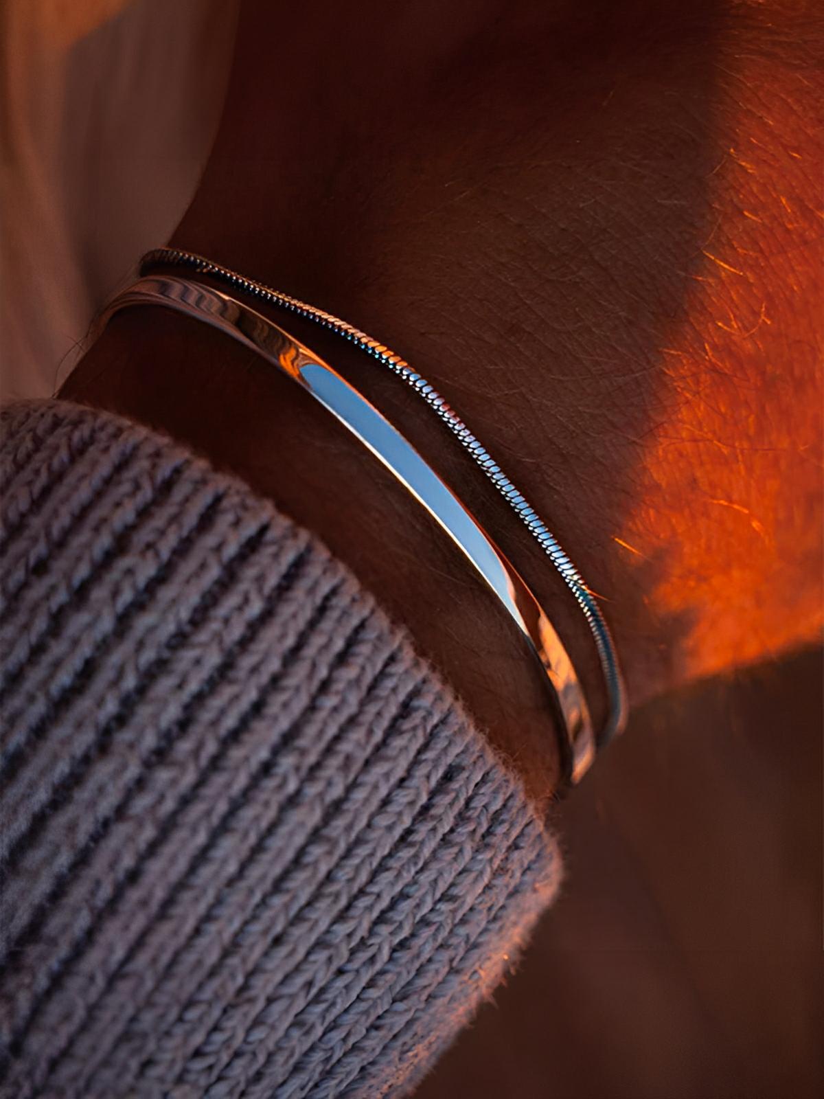 Bracelet jonc ouvert en acier inoxydable, finition brillante, design moderne, waterproof, modèle Luigi - Bracelet - Argent 3.5 mm