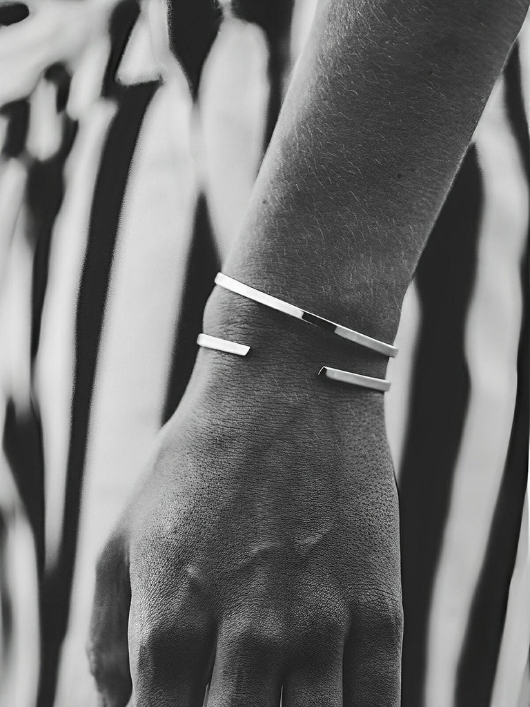 Bracelet jonc ouvert en acier inoxydable, finition brillante, design moderne, waterproof, modèle Luigi - Bracelet - Argent 5 mm