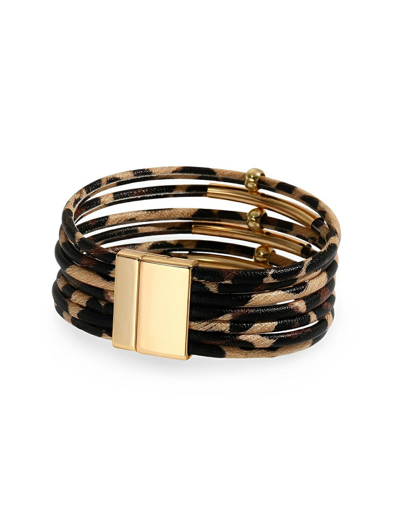 Bracelet magnétique multicouche en simili vegan avec imprimé léopard, perles et tube de cuivre incurvé, modèle Arnelle - Bracelet - Beige