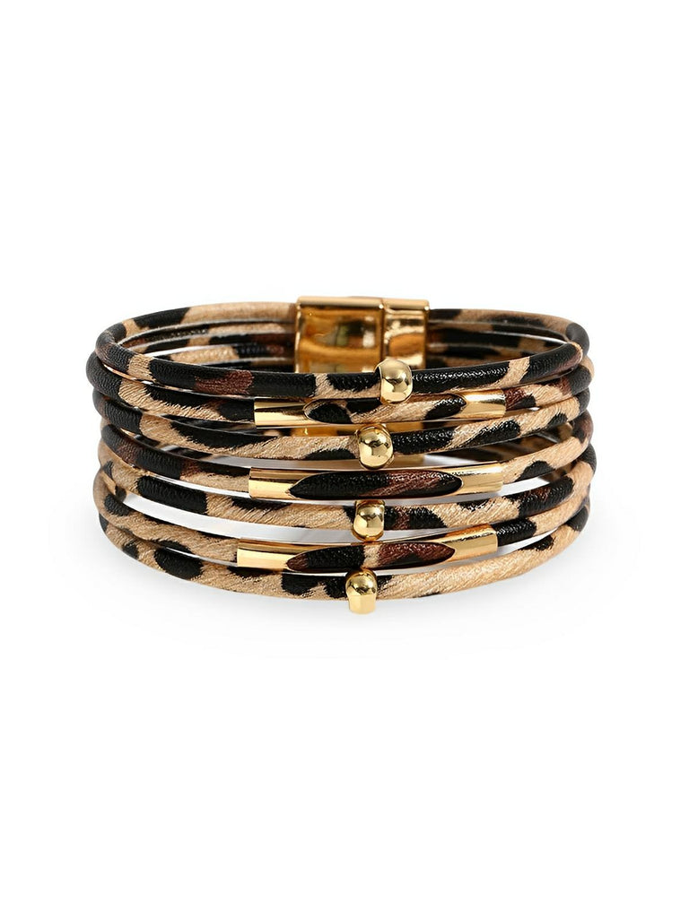 Bracelet magnétique multicouche en simili vegan avec imprimé léopard, perles et tube de cuivre incurvé, modèle Arnelle - Bracelet - Beige
