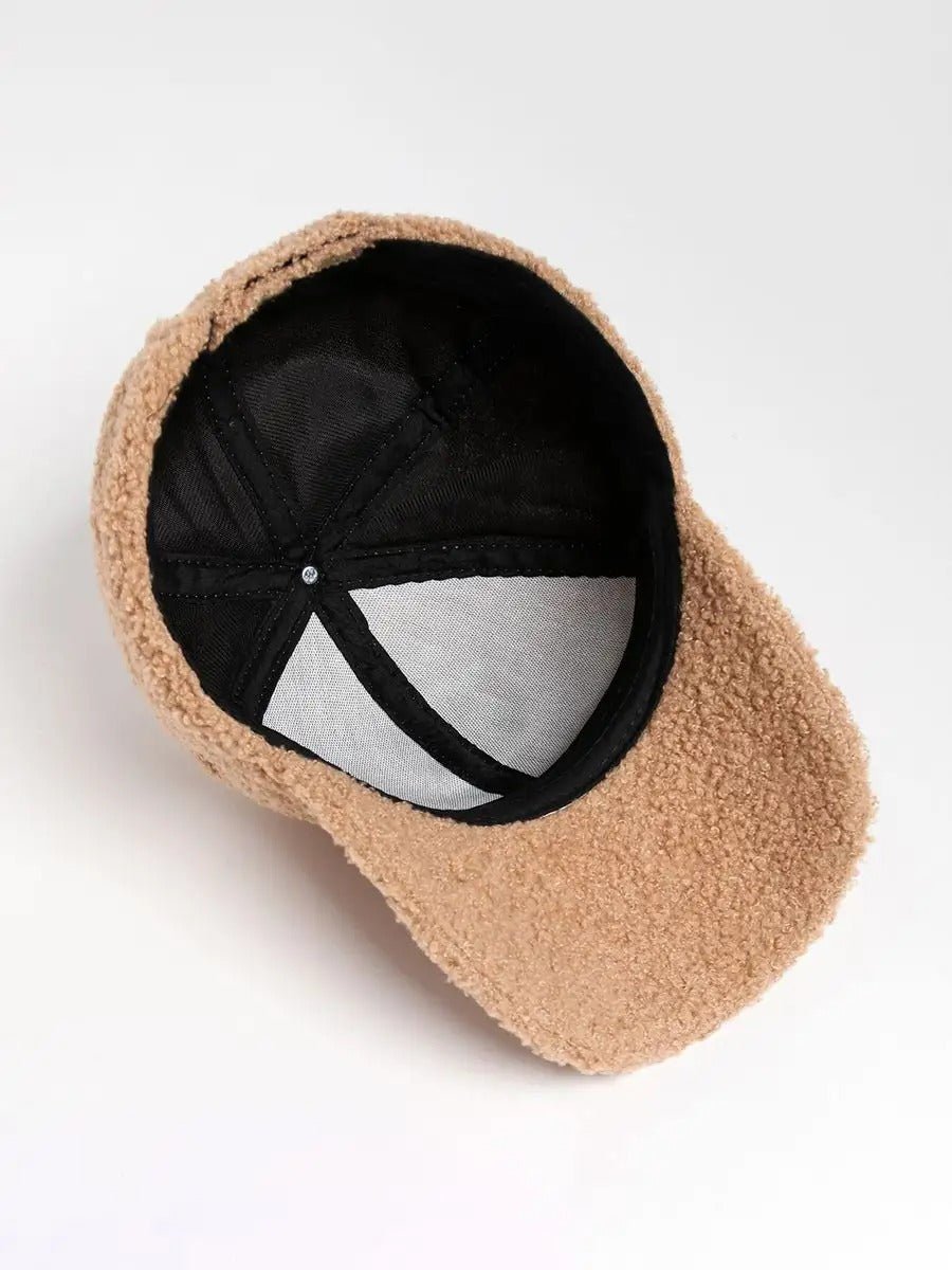 Casquette bouclette mouton, ajustable chaude, polaire, douce peluche à moumoute, modèle Mona - Casquette - Camel