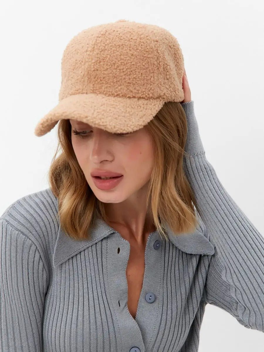 Casquette bouclette mouton, ajustable chaude, polaire, douce peluche à moumoute, modèle Mona - Casquette - Camel