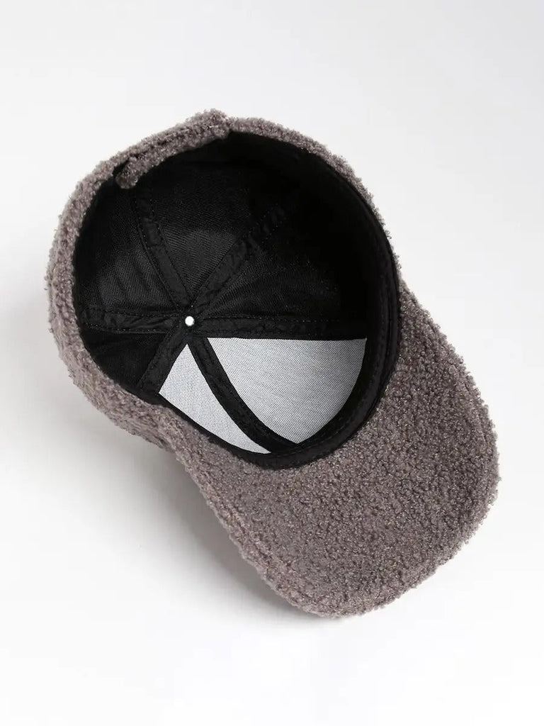 Casquette bouclette mouton, ajustable chaude, polaire, douce peluche à moumoute, modèle Mona - Casquette - Gris