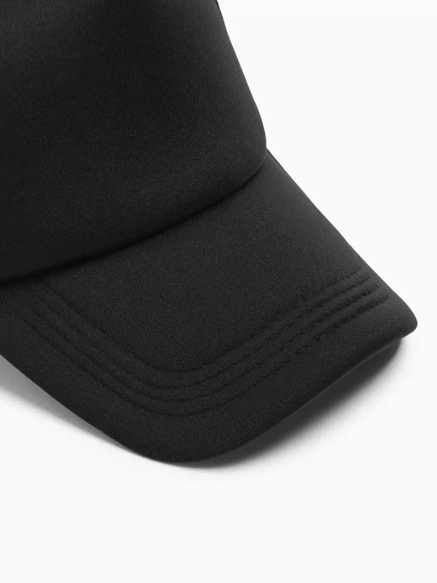 Casquette filet unie, légère et respirante, réglable, idéale pour l'été, modèle Quinn - Casquette - Noir