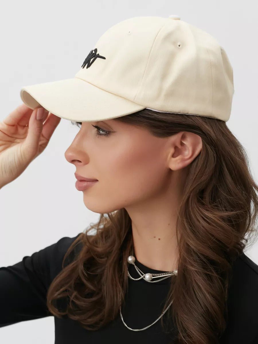Casquette HEART brodée, coton respirant, visière courbée, ajustable, style urbain, modèle Hermi - Casquette - Blanc