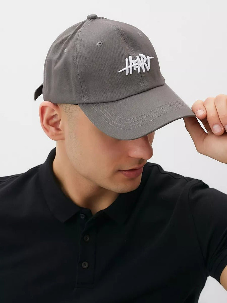 Casquette HEART brodée, coton respirant, visière courbée, ajustable, style urbain, modèle Hermi - Casquette - Gris
