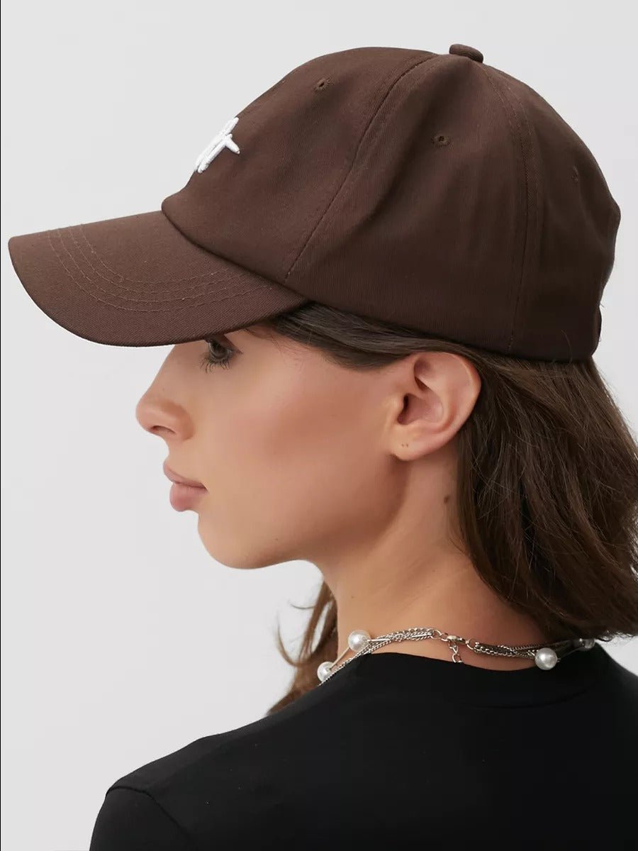 Casquette HEART brodée, coton respirant, visière courbée, ajustable, style urbain, modèle Hermi - Casquette - Marron