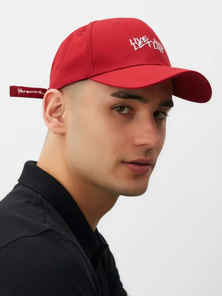 Casquette Live and Let Live, coton respirant, visière courbée, broderie stylée, taille réglable, modèle Alem - Casquette - Rouge