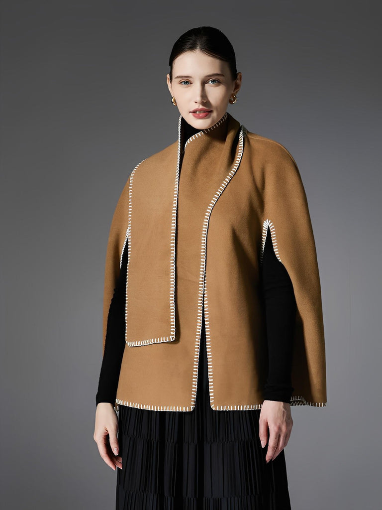 Châle camel double face, couture contrastée blanche, cape chaude automne hiver, style européen, douceur enveloppante, design minimal, grande taille confortable, modèle Soline - Châle - Camel