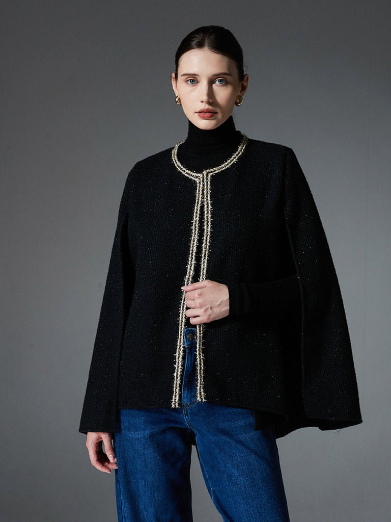 Châle cape noire femme, tissu texturé, bordure dorée, coupe fluide, style européen, chaud et raffiné, idéal automne hiver, modèle Thelma - Châle - Noir