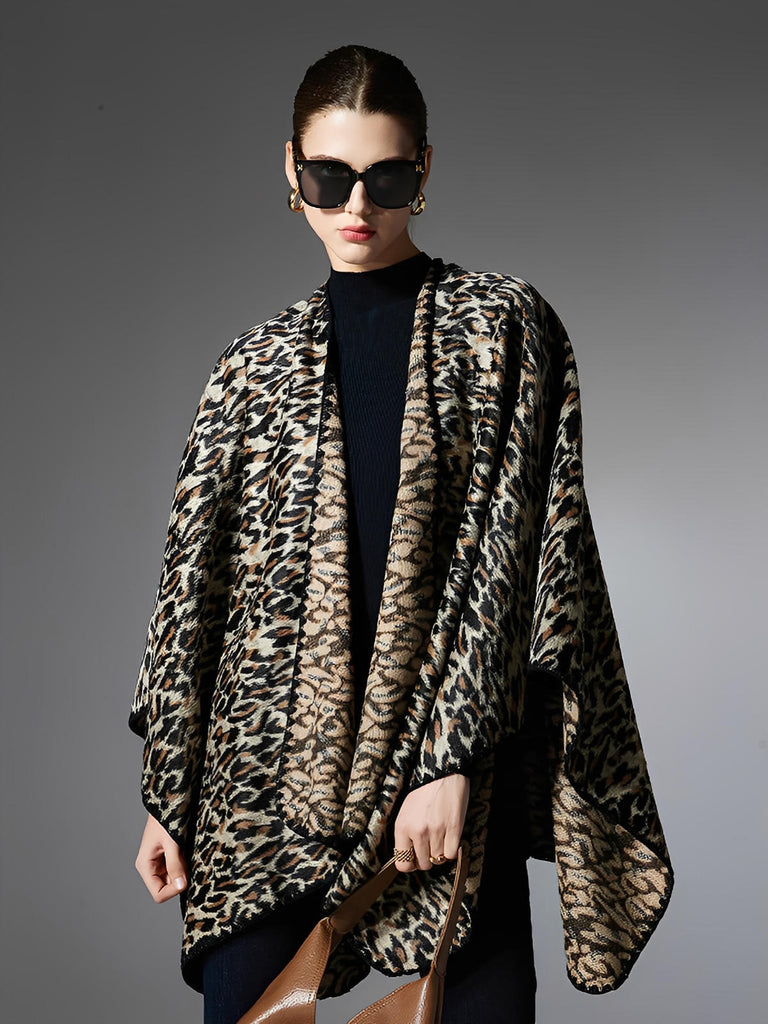 Châle léopard, châle femme hiver, poncho chaud, cape à motif animal, châle doux et enveloppant, modèle Gastine - Châle - Beige