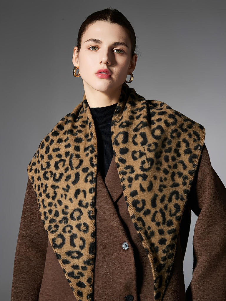 Châle léopard femme, triangle doux, grand foulard chaud, accessoire hiver, style chic, imprimé animal, toucher moelleux, modèle Pitchou - Châle - Marron