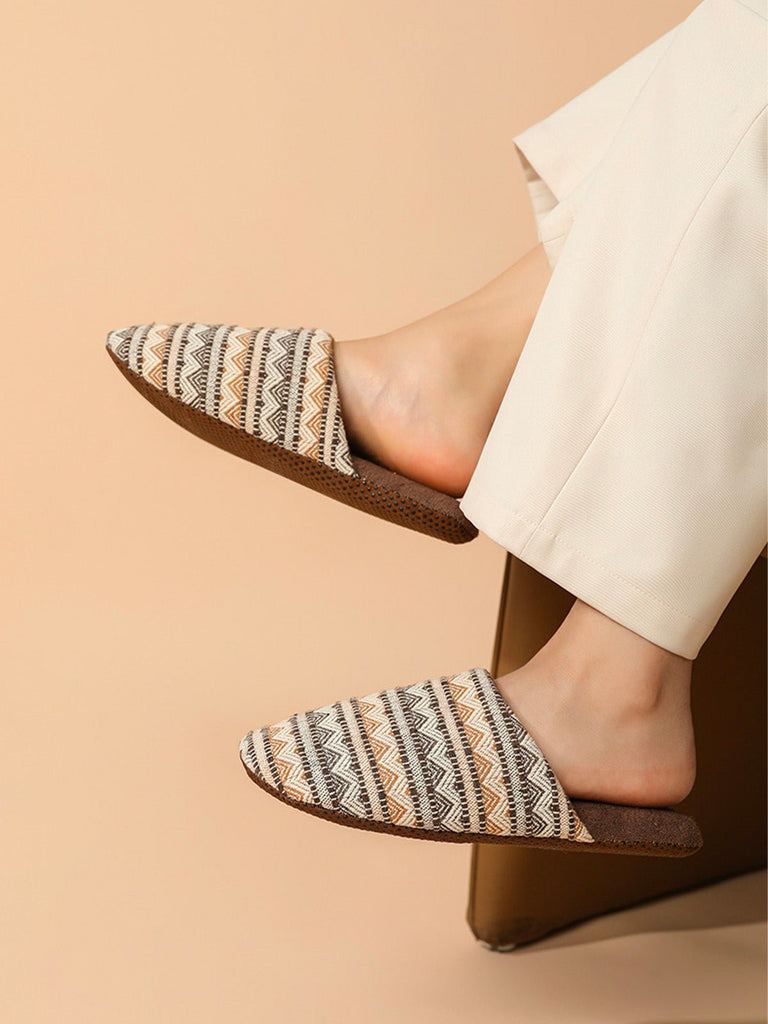 Chaussons d’intérieur coton, semelle souple antidérapante, confort thermique toutes saisons, chaussons unisexe, style maison cosy, modèle Cirmus - Chaussons - Marron XXS