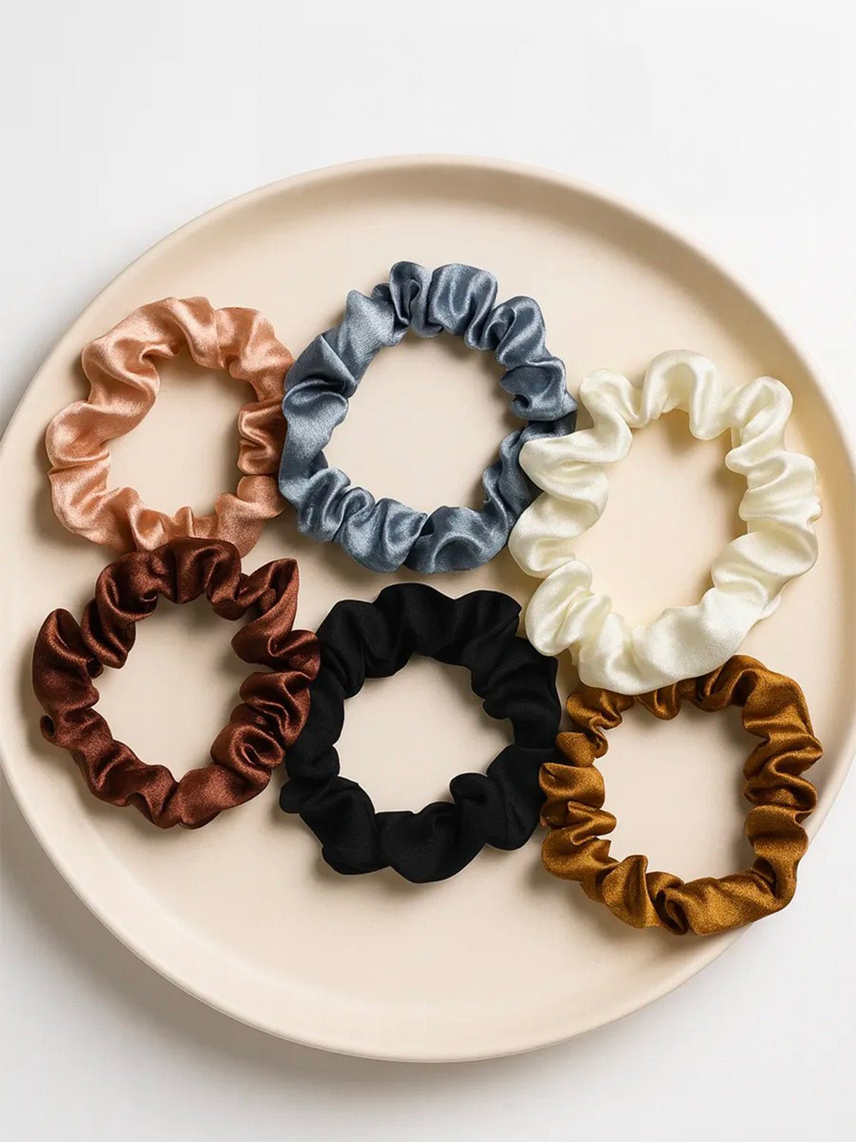 Chouchous cheveux satin, élastique cheveux femme, lot chouchous colorés, accessoire coiffure, attache cheveux doux, modèle Osiris - Chouchou - Multicolore