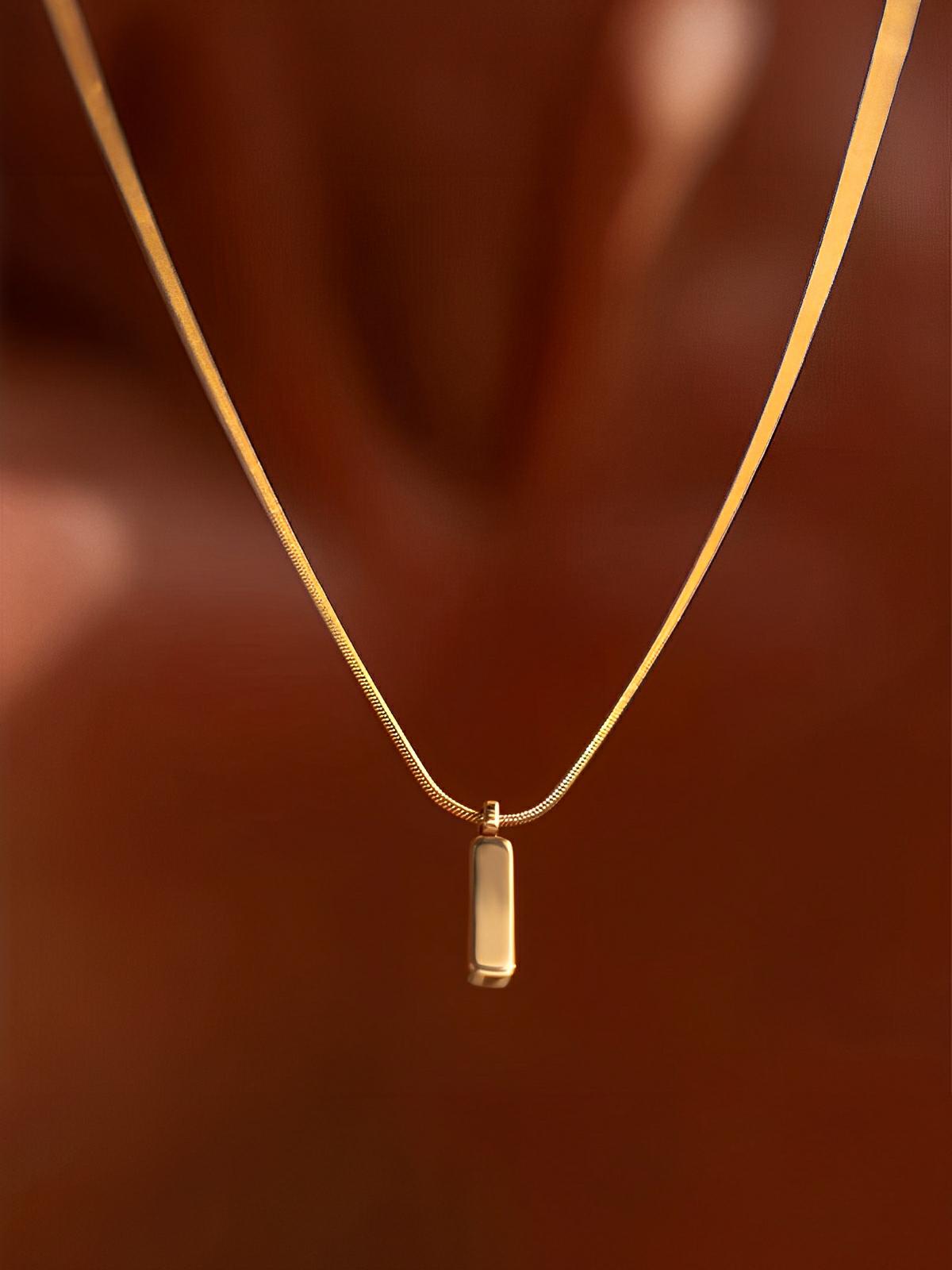 Collier acier inoxydable, pendentif rectangulaire, chaîne serpent, style minimaliste, homme moderne, modèle William - Collier - Or 55 cm