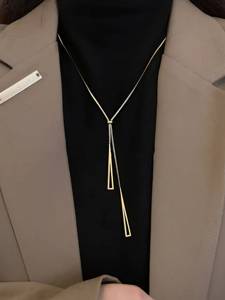 Collier chaîne triangle femme, acier titane, long, style géométrique, bijou moderne, modèle Fadoi - Collier - Or 30 - 40 cm