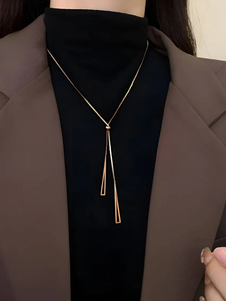 Collier chaîne triangle femme, acier titane, long, style géométrique, bijou moderne, modèle Fadoi - Collier - Or 30 - 40 cm