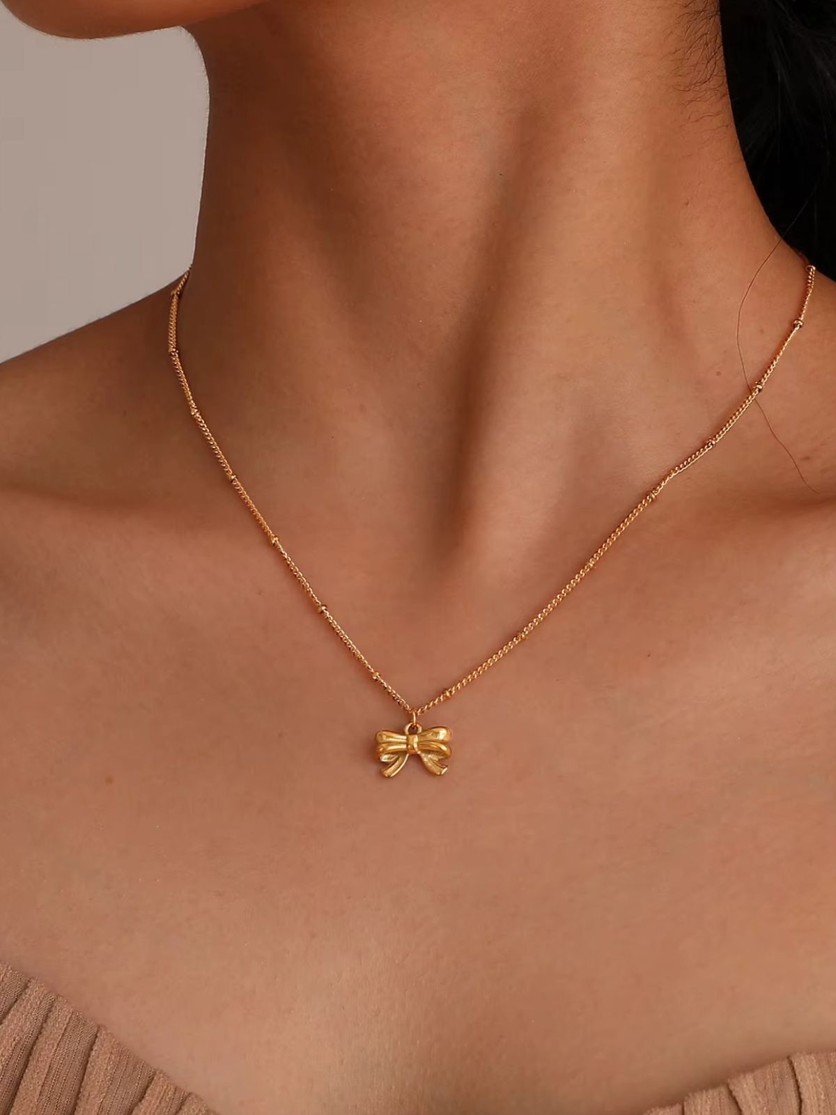 Collier femme nœud, chaîne, plaqué or 18 carats, acier titane, style mignon, léger, modèle Faustine - Collier - Or 41 - 50 cm