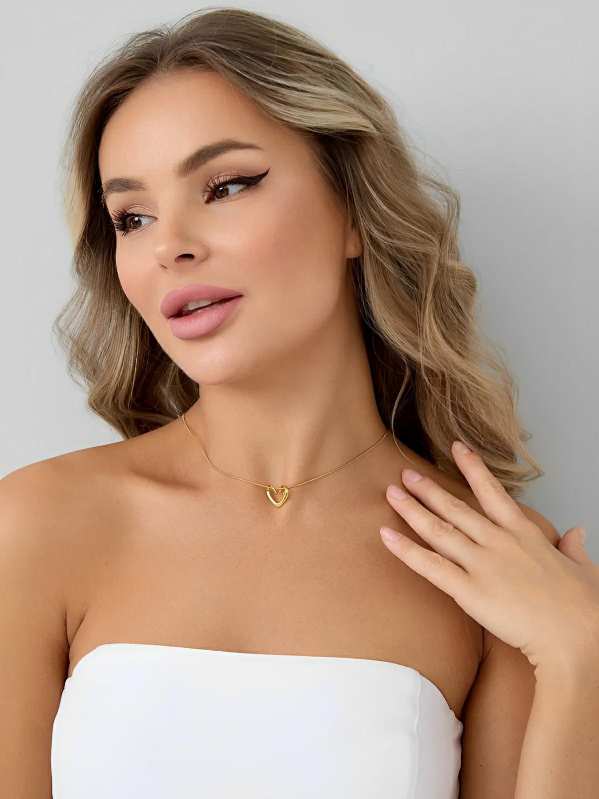 Collier ras du cou cœur, pendentif amour, chaîne argentée, bijou fantaisie femme, cadeau symbolique, modèle Olivette - Collier - Or