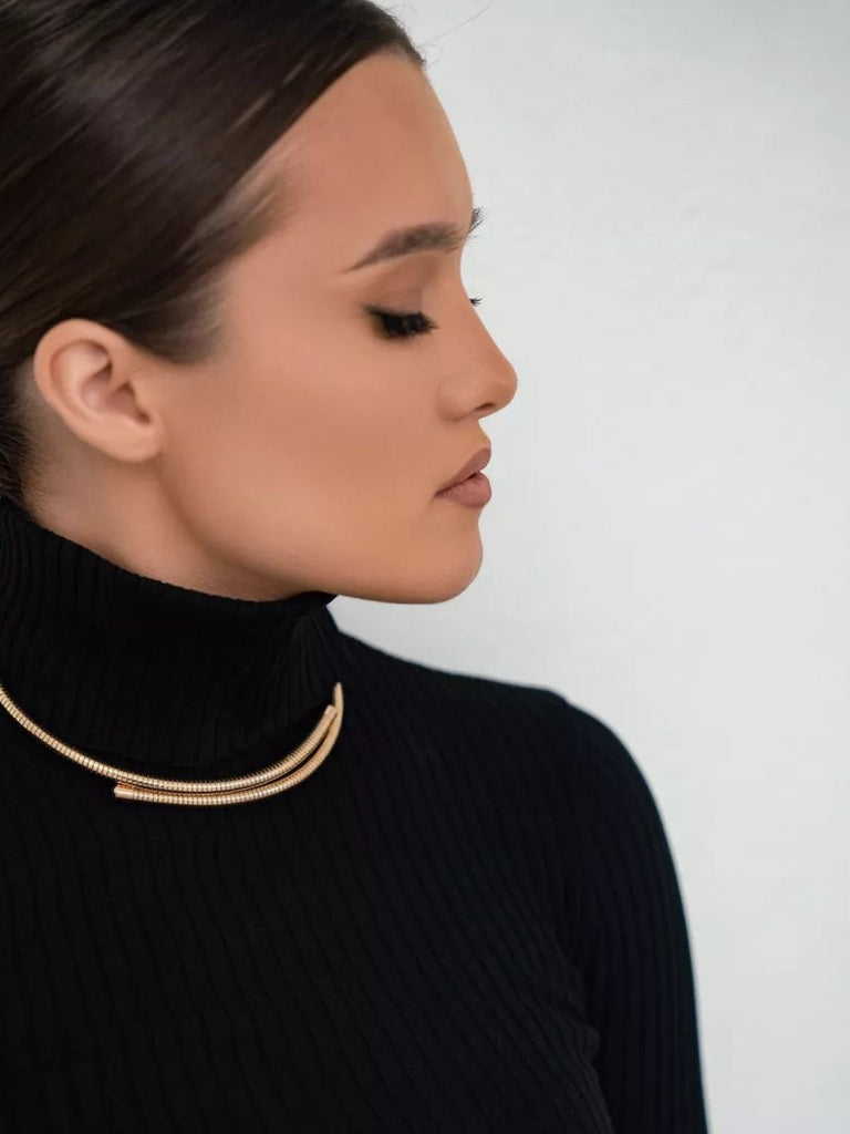 Collier ras du cou doré, style minimaliste, bijou tendance femme, acier hypoallergénique, idée cadeau chic, modèle Fiorine - Collier - Or 41 - 50 cm