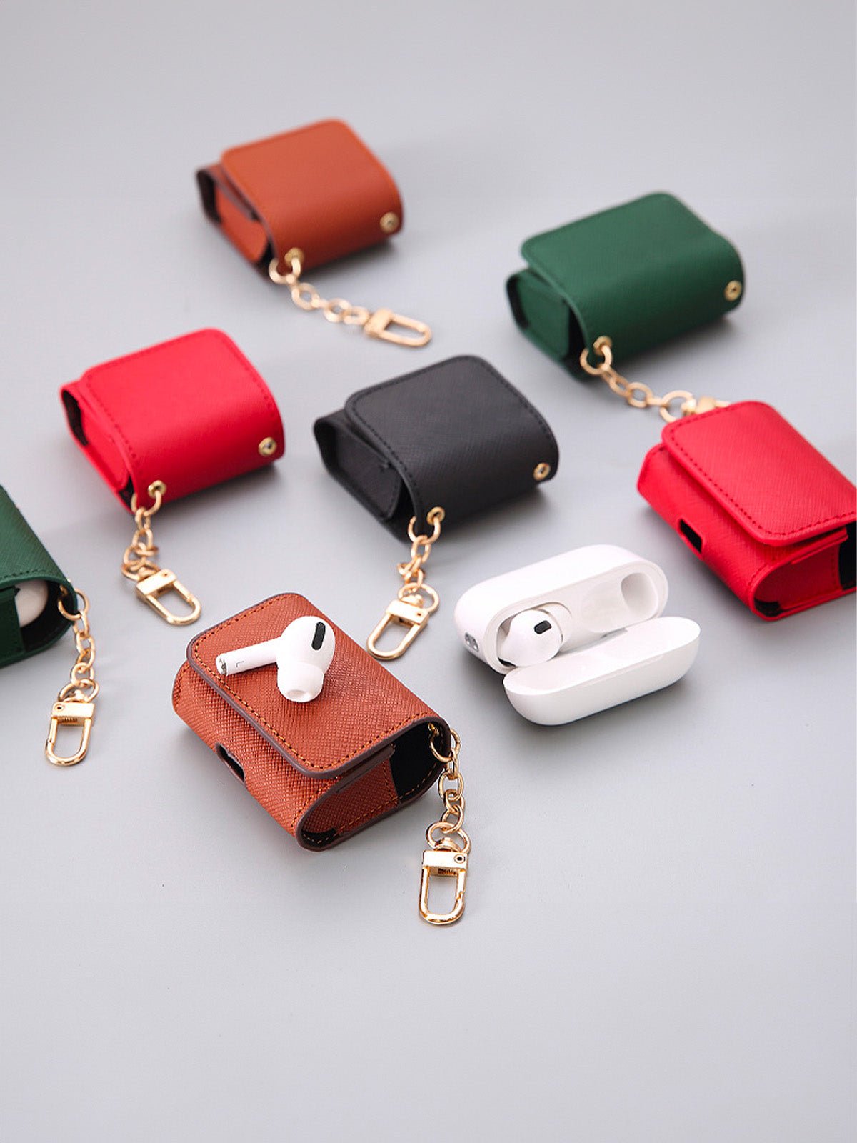 Coque AirPods simili vegan rigide, housse avec mousqueton, fermeture pression, protection waterproof, étui transport élégant, modèle Cédianne - Écouteurs sans fil - Marron AirPods Pro 1 à 2