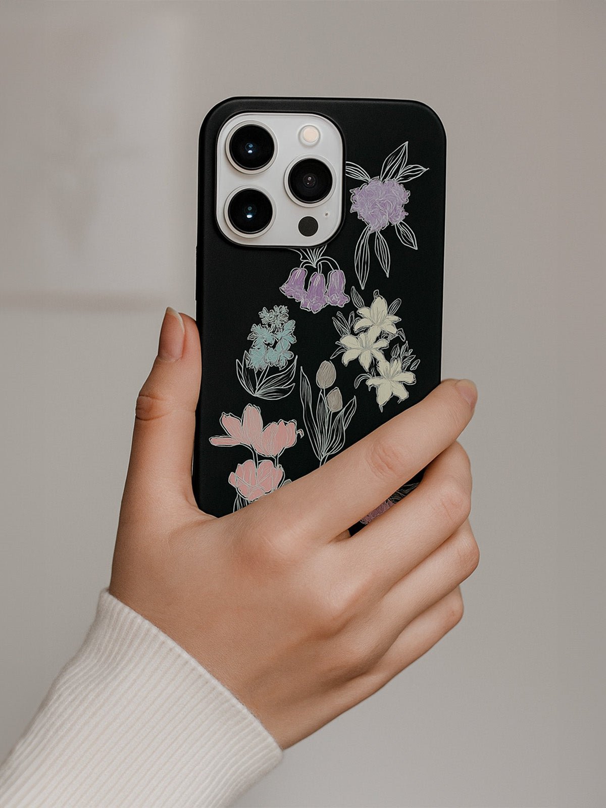 Coque de téléphone florale mate, protection anti - choc, motif pastel, compatible iPhone, rebords surélevés, surface anti - rayures, modèle Lila - Coque iPhone - Noir iPhone XR