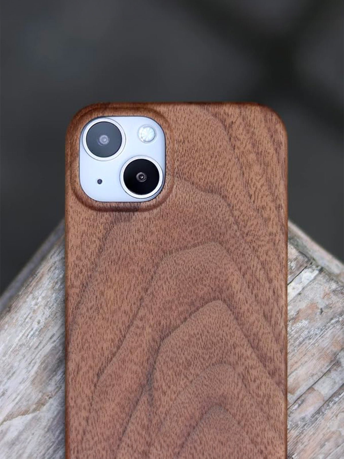 Coque iPhone bois naturel, protection raffinée, design ultra - fin, toucher doux, look moderne, compatible charge sans fil, modèle Cyril - Coque iPhone - Bois de Rose Prestige iPhone 12