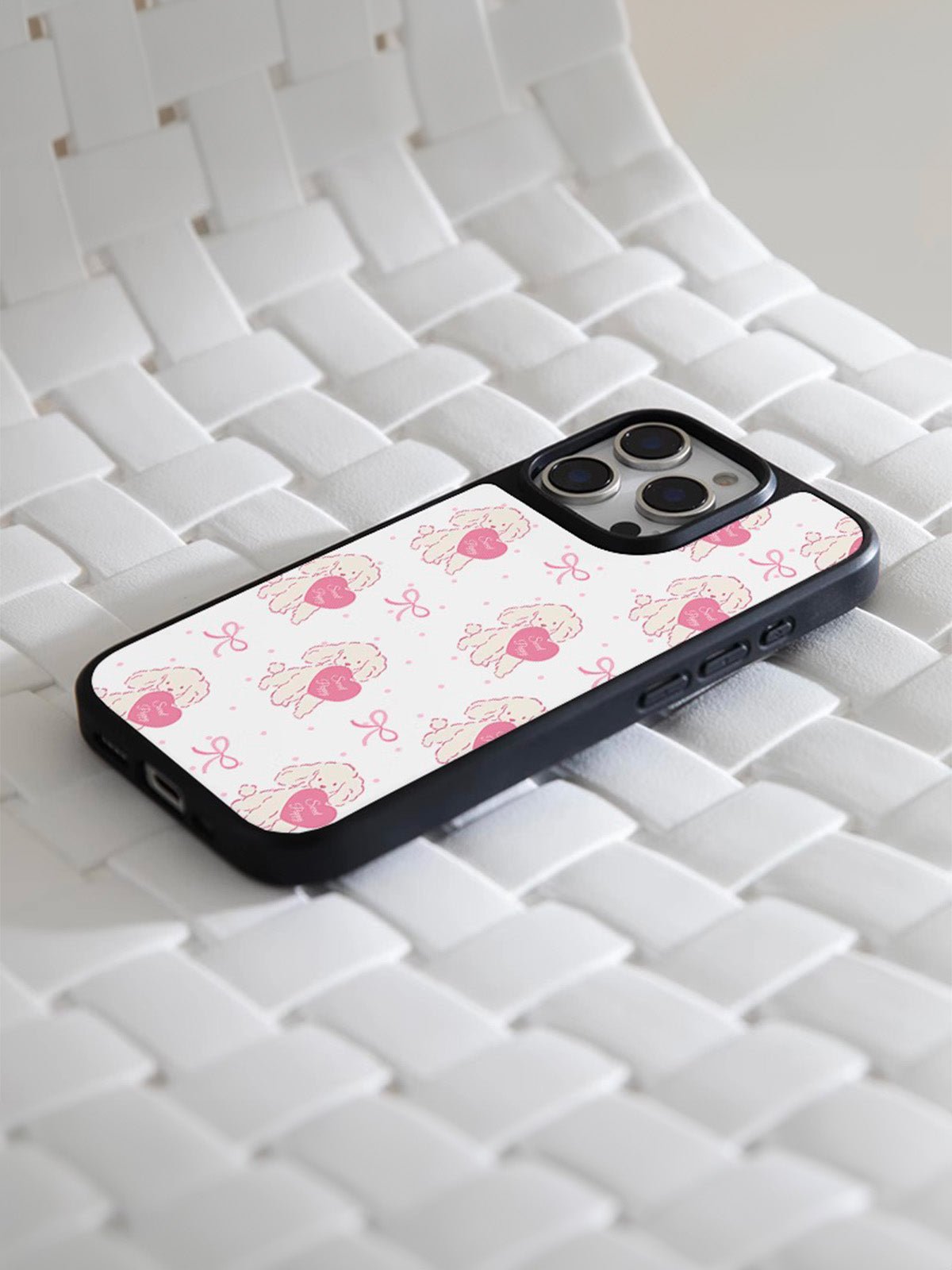 Coque iPhone cœur petit chien, protection anti - choc, design mignon rose, compatible MagSafe, contour noir résistant, modèle Yila - Coque iPhone - Blanc et rose iPhone 12