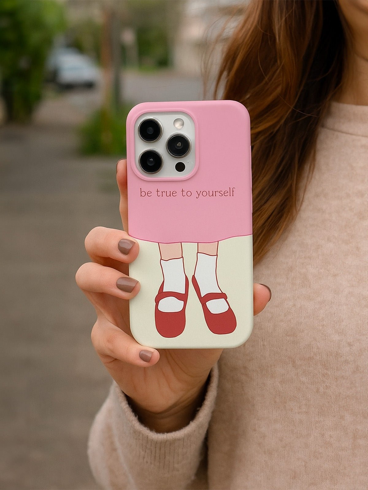 Coque iPhone fille rétro, Be true to yourself, protection rigide antichoc, design mignon rose et crème, motif chaussures, compatible Apple iPhone, style ins adorable, modèle Loneli - Coque iPhone - Rose et crème iPhone XR