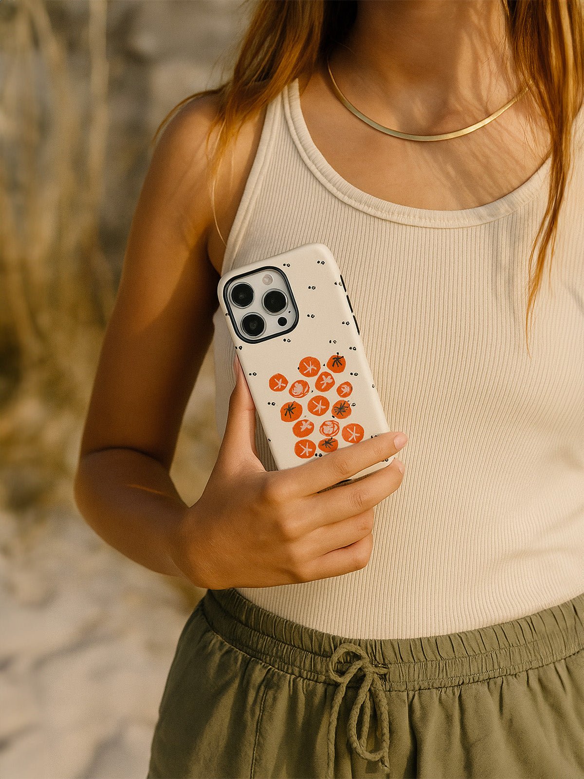 Coque iPhone motif tomates, protection renforcée anti - choc, finition mate, design créatif, compatible charge sans fil, modèle Tama - Coque iPhone - Blanc iPhone XR