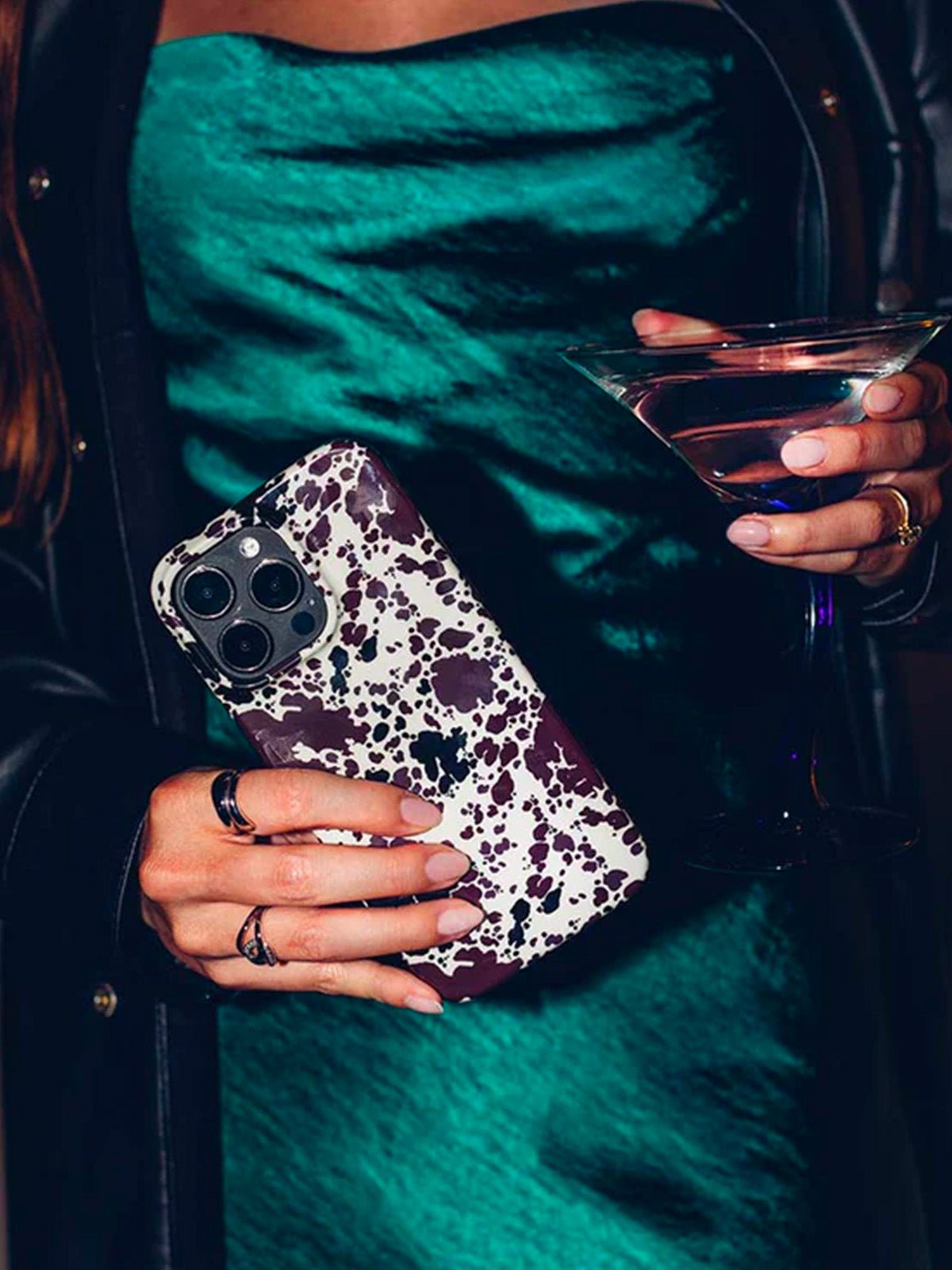 Coque iPhone, motif vache, protection antichoc, design original, style cow - girl, coque rigide stylée, modèle Calamity - Coque iPhone - Blanc et marron iPhone X
