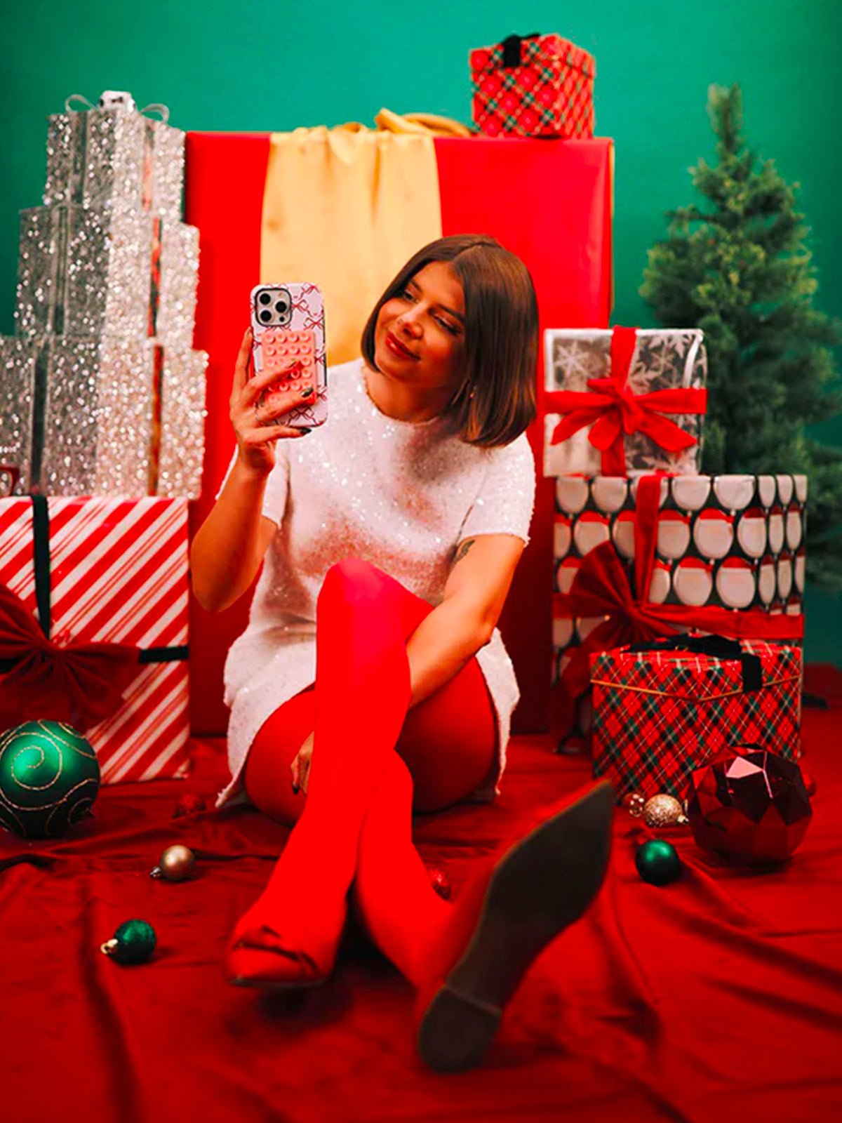 Coque iPhone nœuds rouges, design ruban cadeau, protection antichoc, motif original, coque rigide et fine de Noël, modèle Dérima - Coque iPhone - Crème et rouge iPhone X