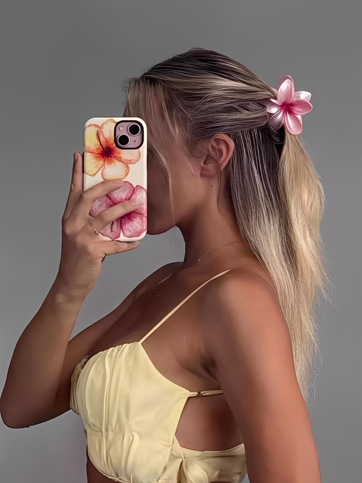 Coque iPhone, protection anti - choc, impression numérique, style artistique, coque rigide fine, compatible MagSafe, modèle Kaelith - Coque iPhone - Beige iPhone 13