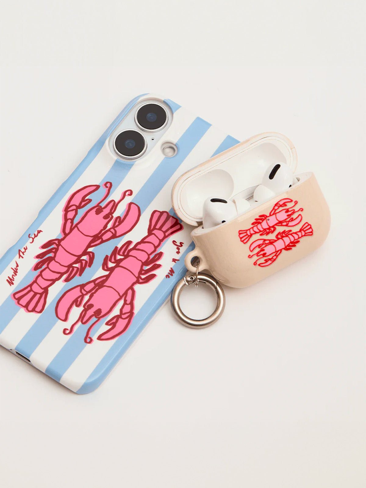 Coque iPhone rayée bleue et blanche, homards roses, protection intégrale, style graphique marin, finition brillante, modèle Liana - Coque iPhone - Bleu et blanc iPhone 13