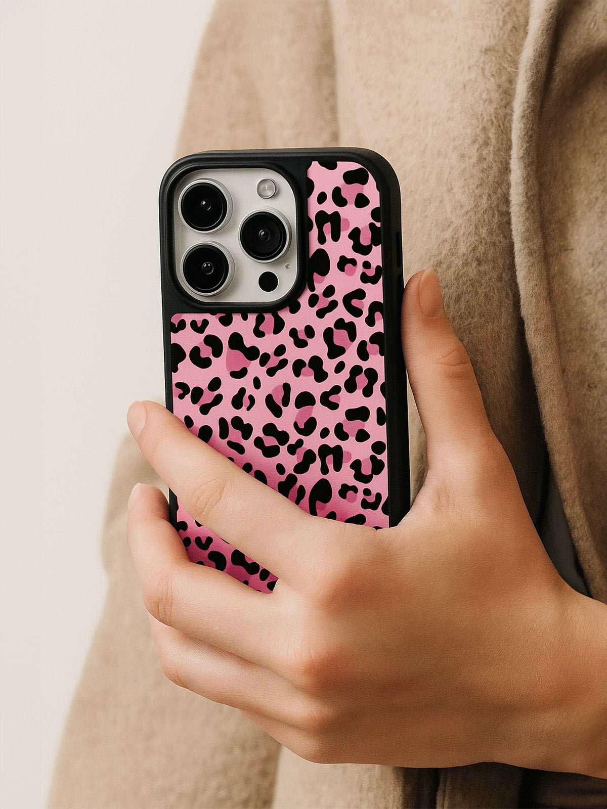 Coque iPhone rose léopard, protection magnétique, style tendance, finition verre lisse, compatible charge sans fil, design original, modèle Zao - Coque iPhone - Rose iPhone 12