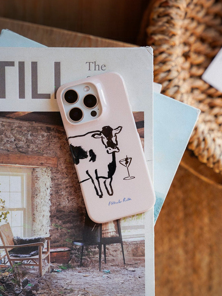 Coque iPhone vache cocktail, design original, protection anti - choc, finition brillante, compatible charge sans fil, modèle Margua - Coque iPhone - Beige iPhone 13