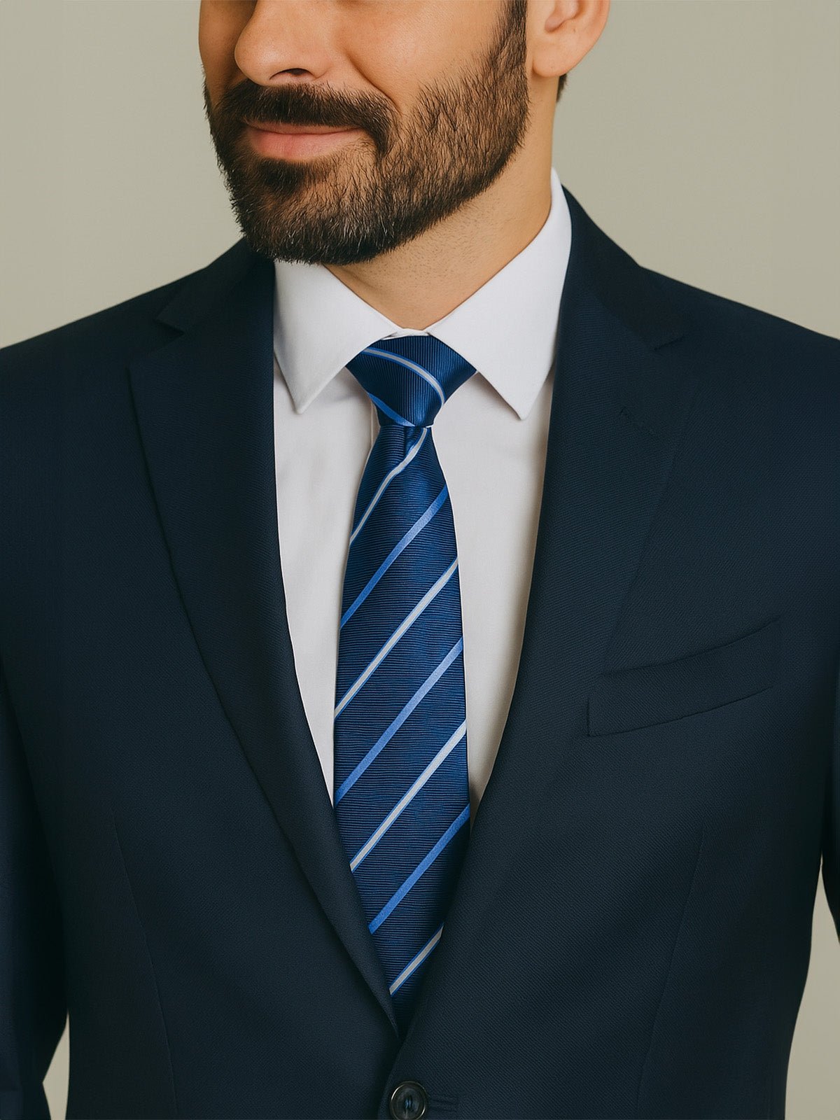 Cravate pour homme 8 cm, rayée bleu marine, tissu texturé, look professionnel, accessoire costume affaires, nouage manuel, modèle Yves - Bonnets - Bleu